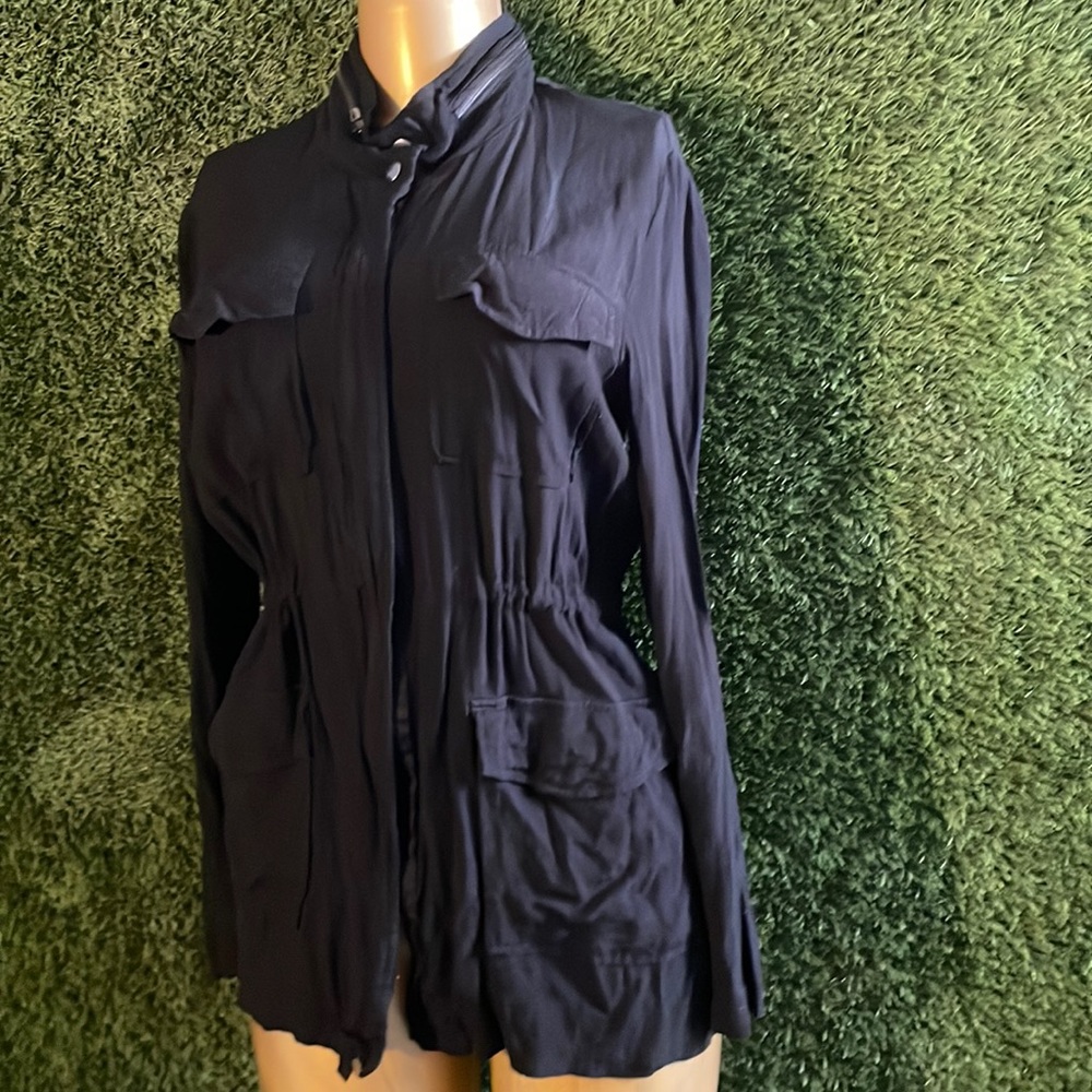 FASHIONABLE SAFARI JACKET